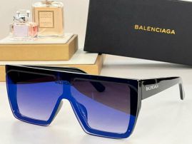 Picture of Balenciga Sunglasses _SKUfw53760353fw